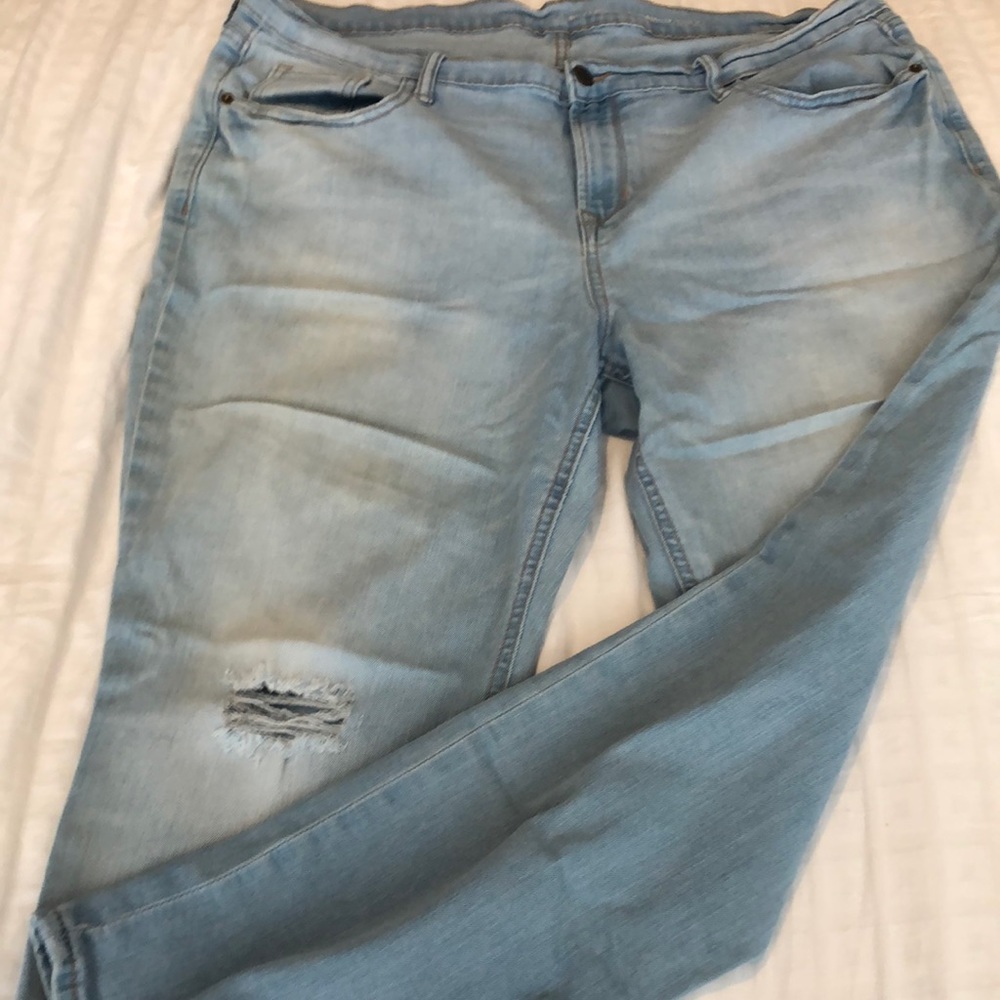 2 for $15 Old Navy distressed boyfriend jeans